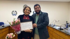 Vanessa-Assistente Social